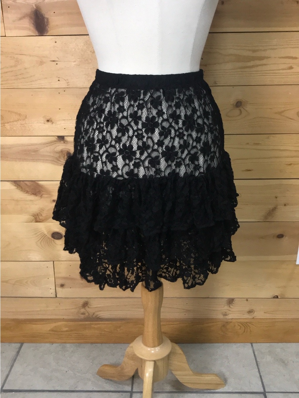 Women's Black Lace Ruffle Mini Skirt